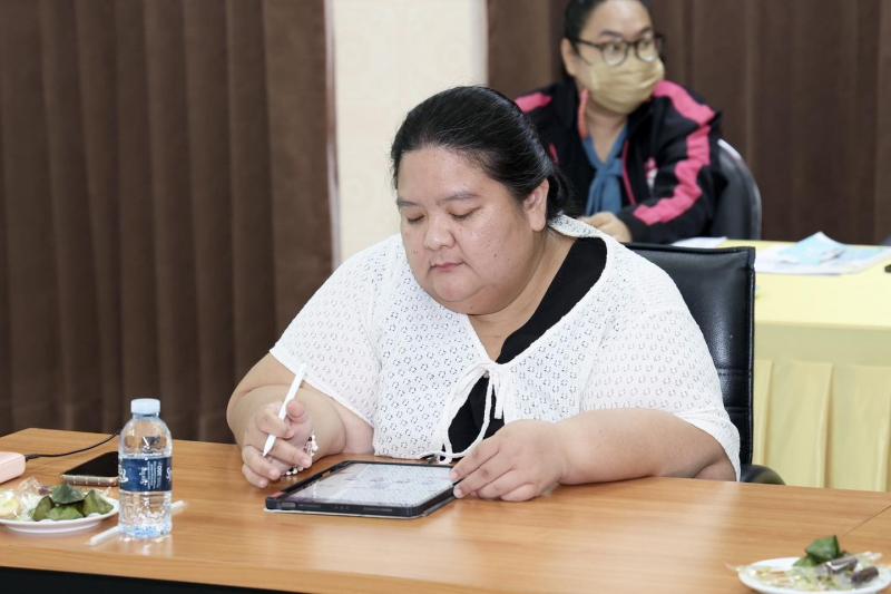ปลัด พม. เป็นประธา�