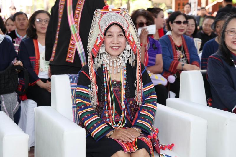 ปลัด พม. เป็นประธา�