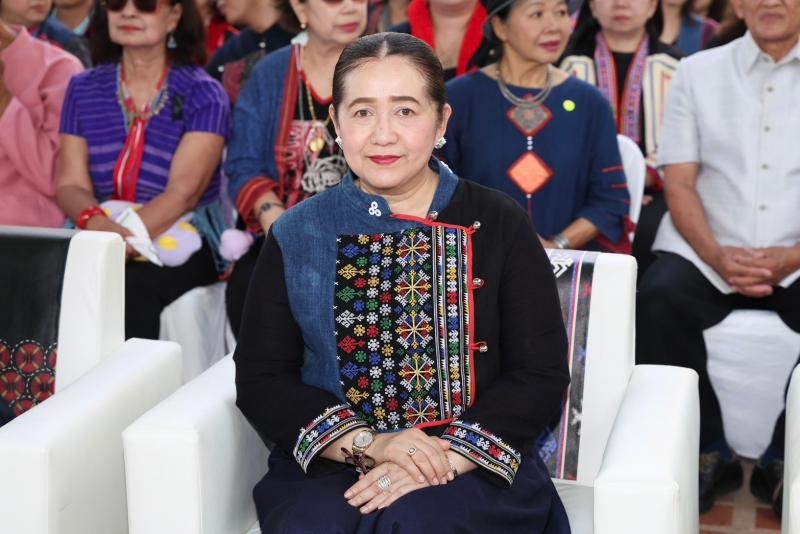 ปลัด พม. เป็นประธา�