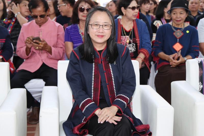 ปลัด พม. เป็นประธา�