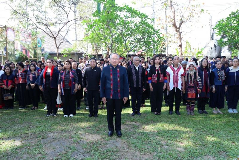 ปลัด พม. เป็นประธา�