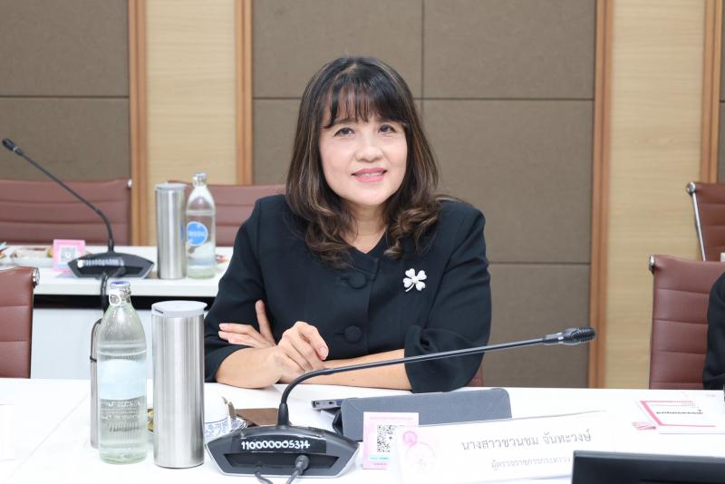 ปลัด พม. เป็นประธา�
