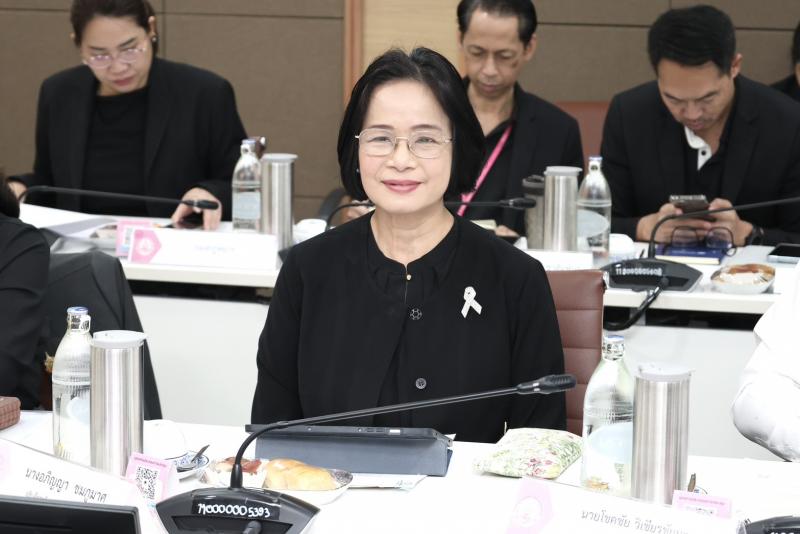 ปลัด พม. เป็นประธา�