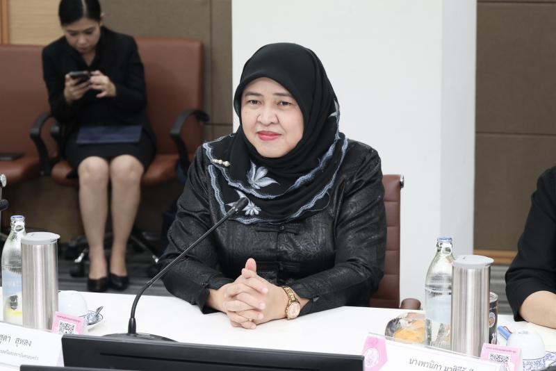 ปลัด พม. เป็นประธา�