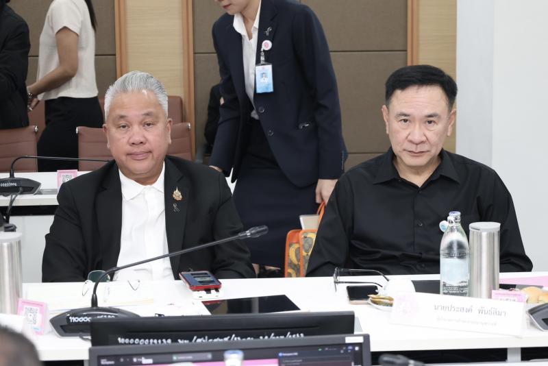 ปลัด พม. เป็นประธา�
