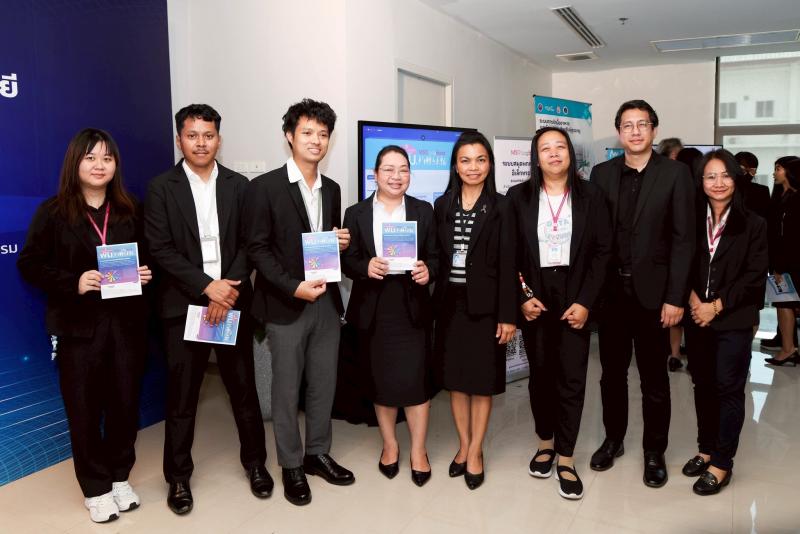 นางเตือนใจ คงสมบั�