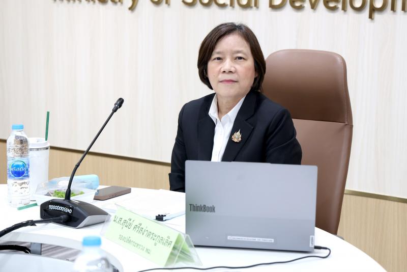 นางสาวสุนีย์ ศรีส�