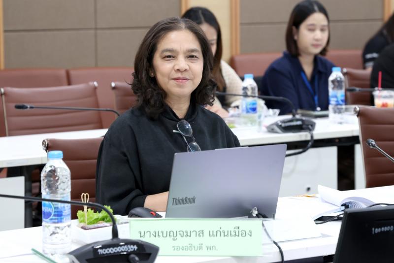 นางสาวสุนีย์ ศรีส�