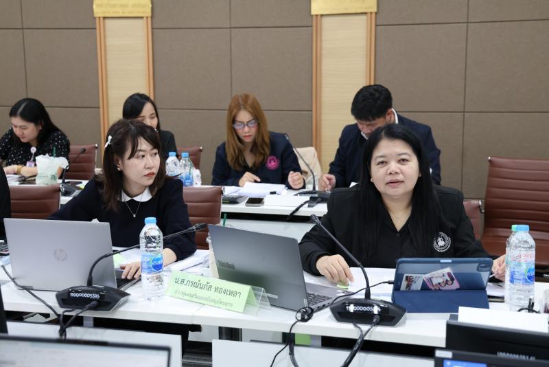 นางสาวสุนีย์ ศรีส�