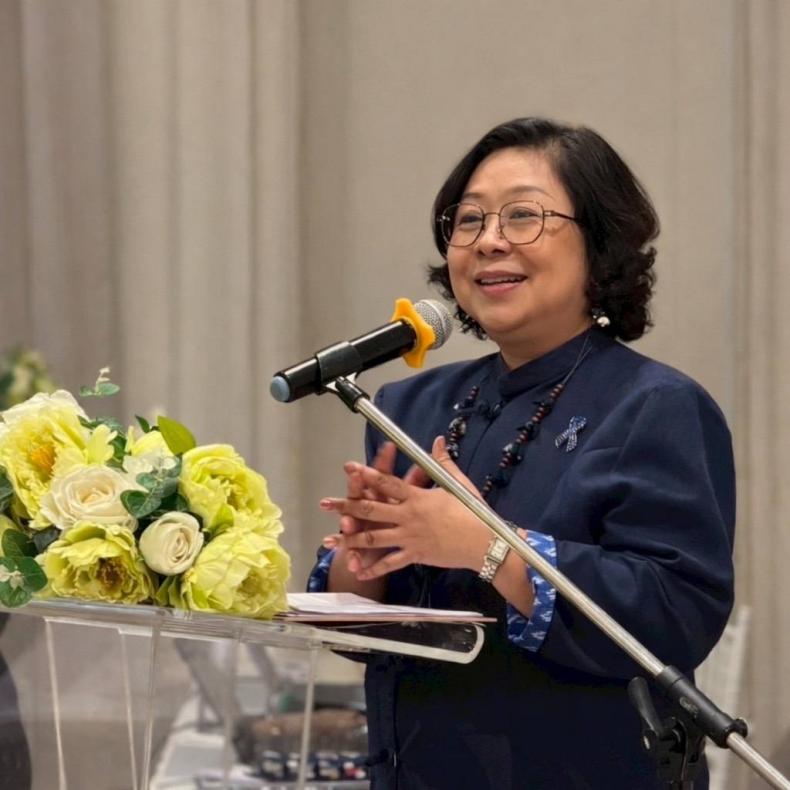 นางศิริลักษณ์ มีม�