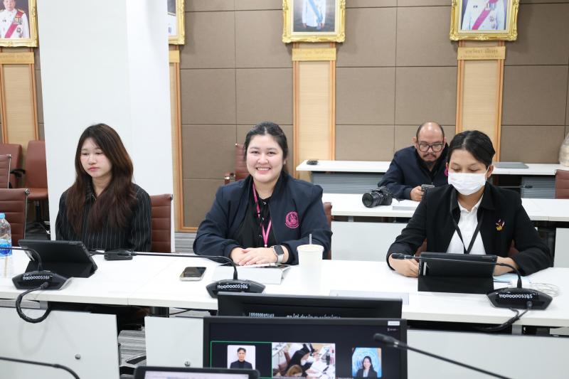 ปลัด พม. เป็นประธา�