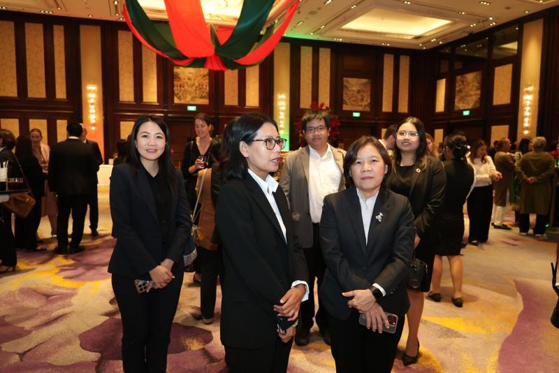 นางสาวสุนีย์ ศรีส�