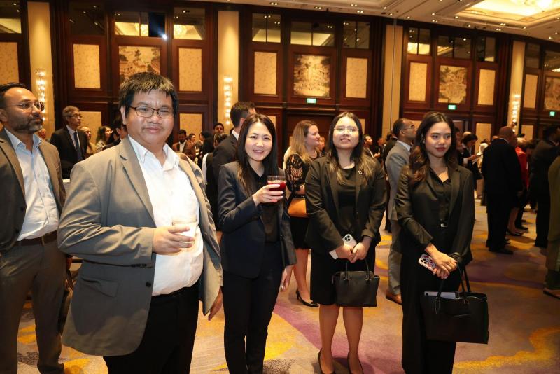 นางสาวสุนีย์ ศรีส�