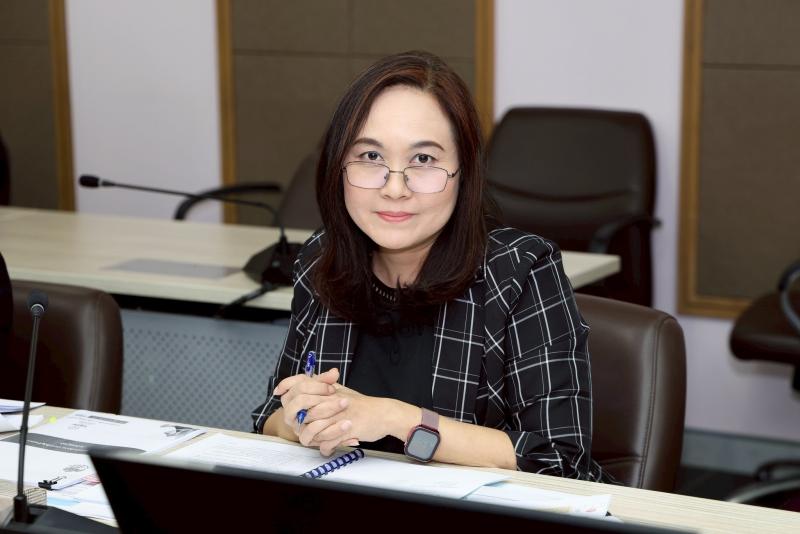 นางสาวสุนีย์ ศรีส�