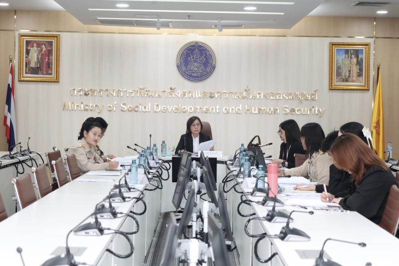 นางสาวสุนีย์ ศรีส�