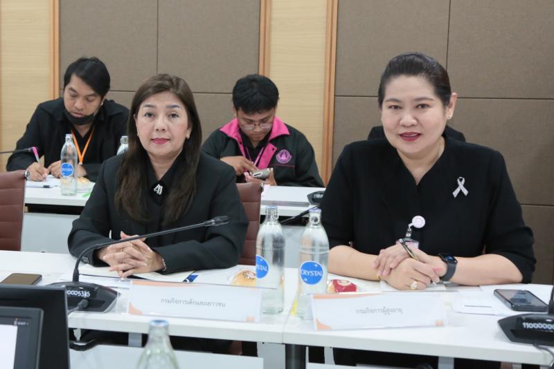 ปลัด พม. เป็นประธา�