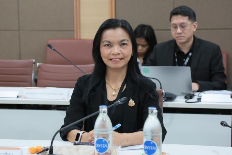ปลัด พม. เป็นประธา�