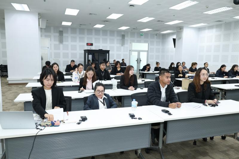 ปลัด พม. เป็นประธา�