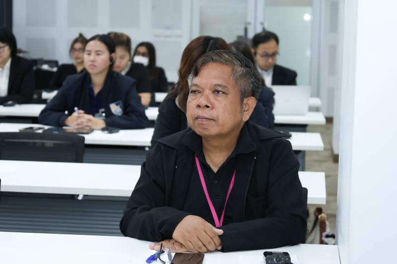 ปลัด พม. เป็นประธา�
