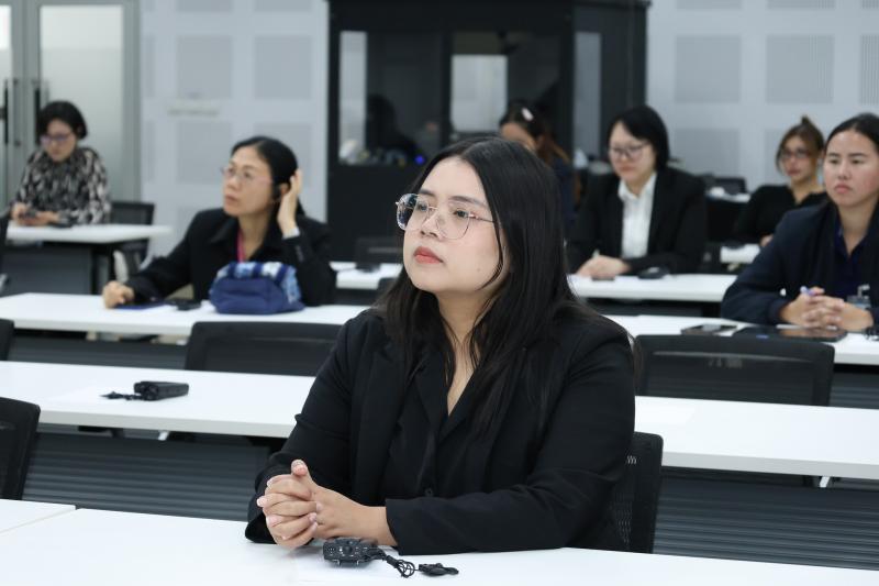 ปลัด พม. เป็นประธา�