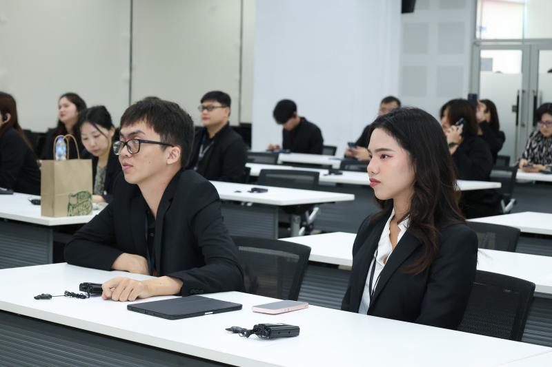 ปลัด พม. เป็นประธา�