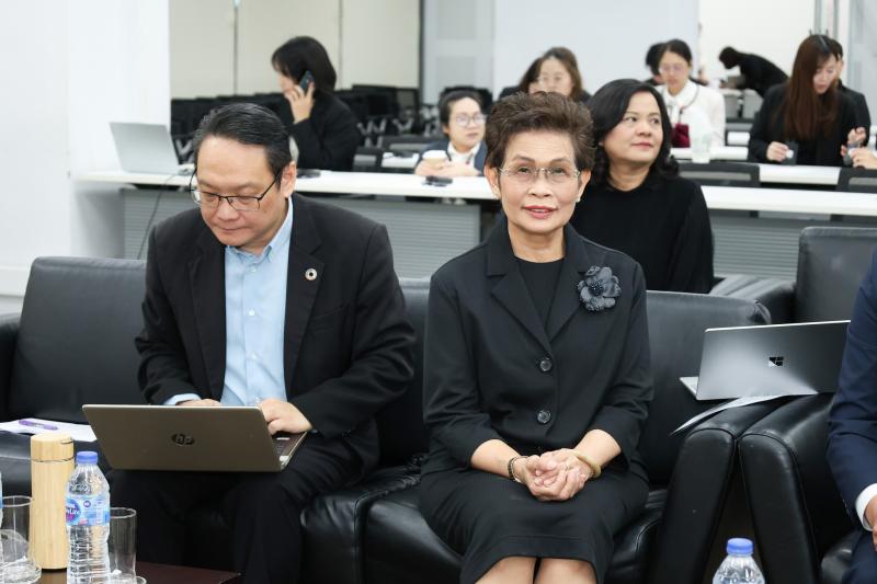 ปลัด พม. เป็นประธา�