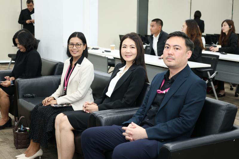 ปลัด พม. เป็นประธา�