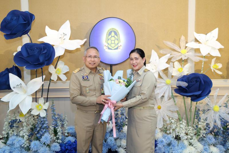 ปลัด พม. ร่วมแสดงค�