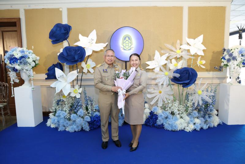 ปลัด พม. ร่วมแสดงค�