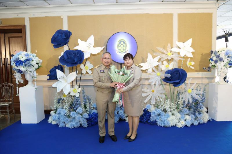 ปลัด พม. ร่วมแสดงค�