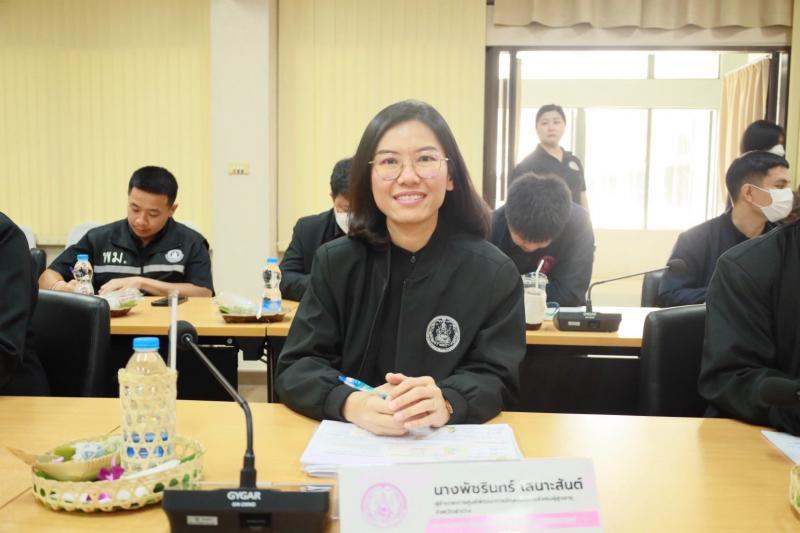 นางสาวนภาพร เมฆาผ�