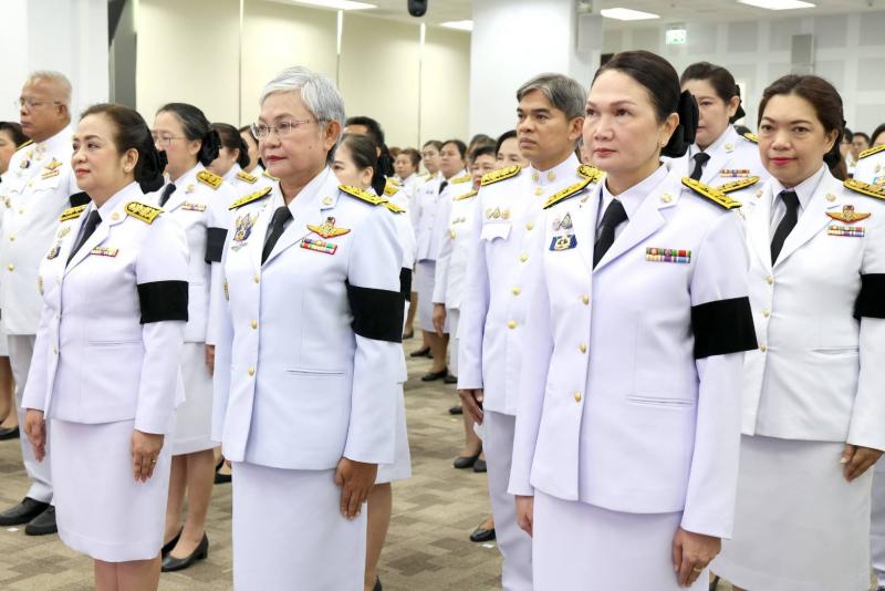 พม. จัดพิธีถวายพระ