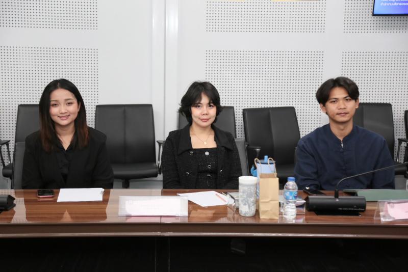 นางศิริลักษณ์ มีม�