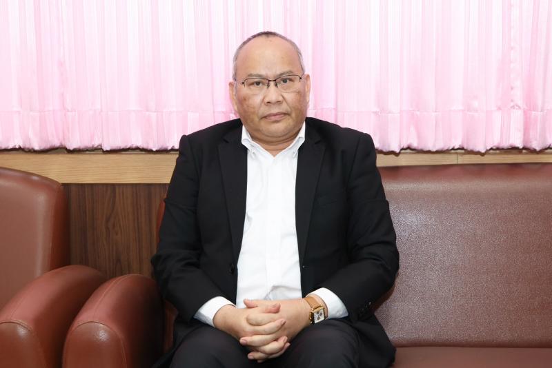 นายกิตติ อินทรกุล 