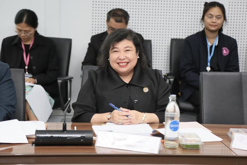 นางสาวสุนีย์ ศรีส�