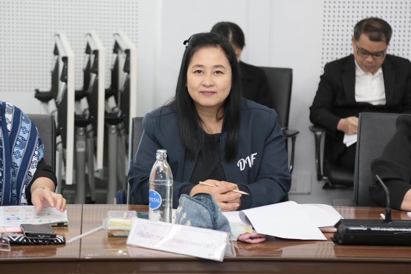 นางสาวสุนีย์ ศรีส�