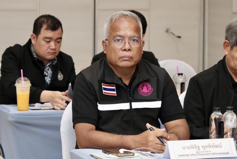 ปลัด พม. ลงพื้นที่�