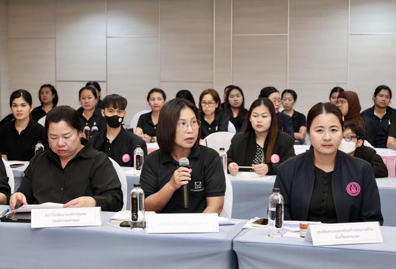 ปลัด พม. ลงพื้นที่�
