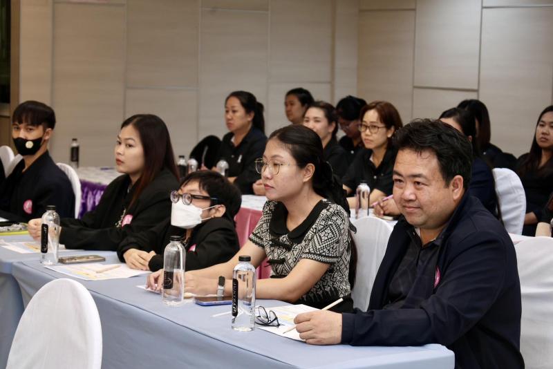 ปลัด พม. ลงพื้นที่�