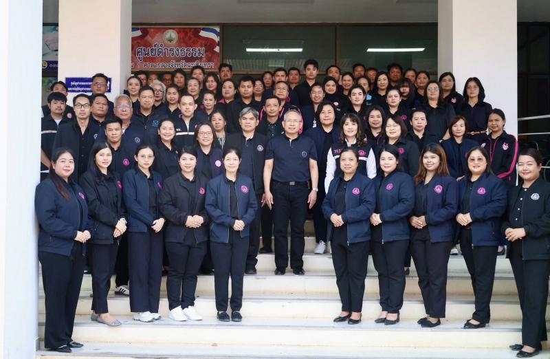 ปลัด พม. ลงพื้นที่�
