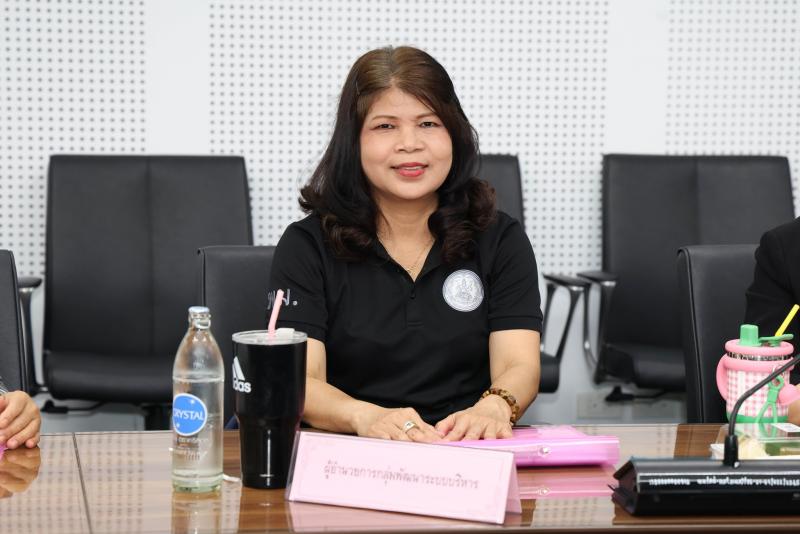 นางสาวสุนีย์ ศรีส�