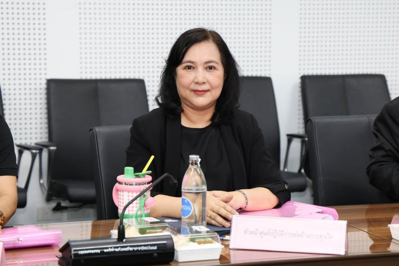 นางสาวสุนีย์ ศรีส�