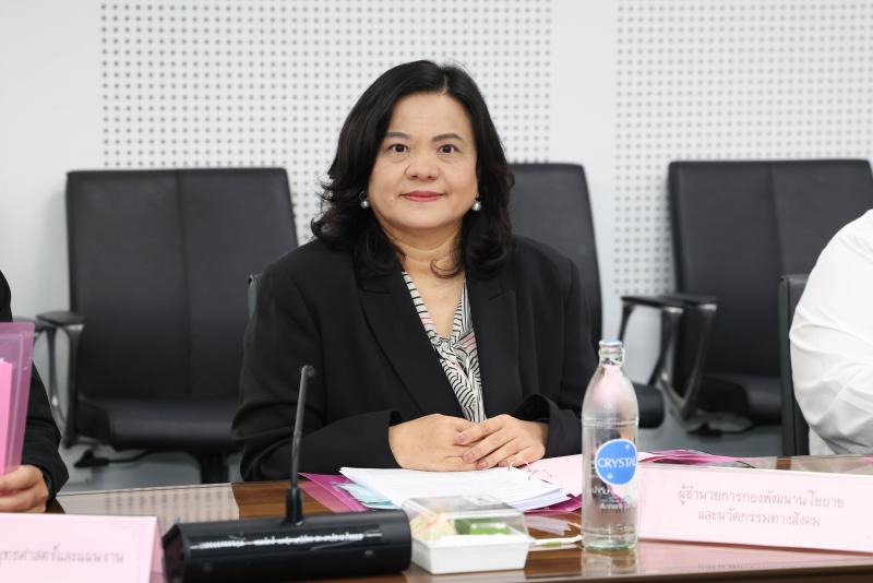 นางสาวสุนีย์ ศรีส�