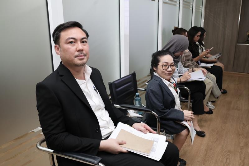 นางสาวสุนีย์ ศรีส�