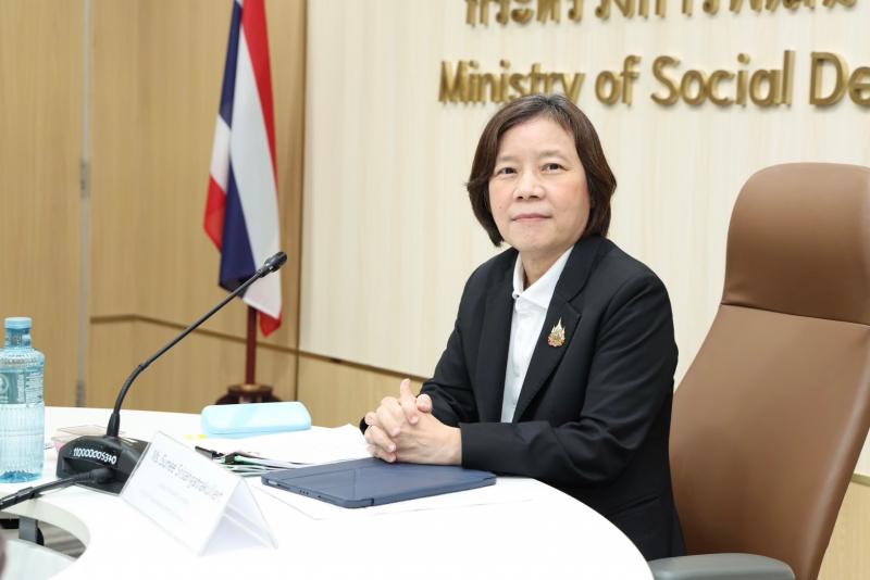 นางสาวสุนีย์ ศรีส�