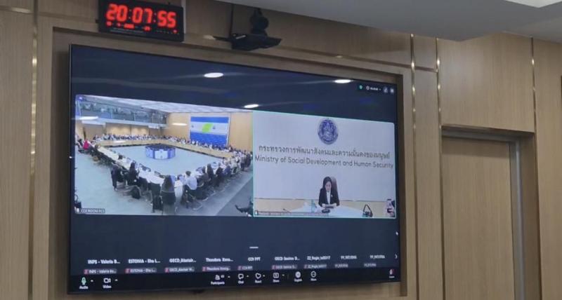 นางสาวสุนีย์ ศรีส�