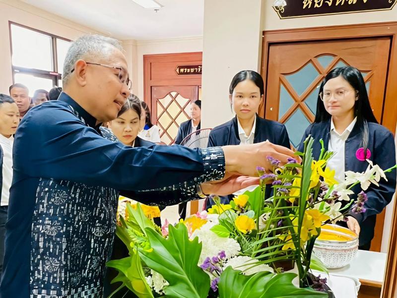 ปลัด พม. ลงพื้นที่�