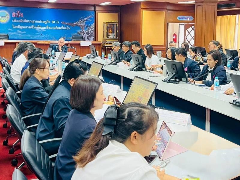 ปลัด พม. ลงพื้นที่�