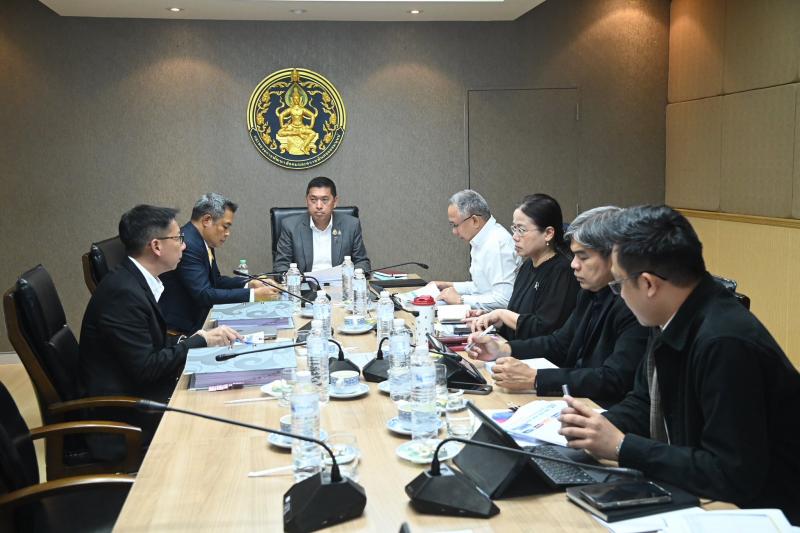 รมว.พม. เป็นประธาน�