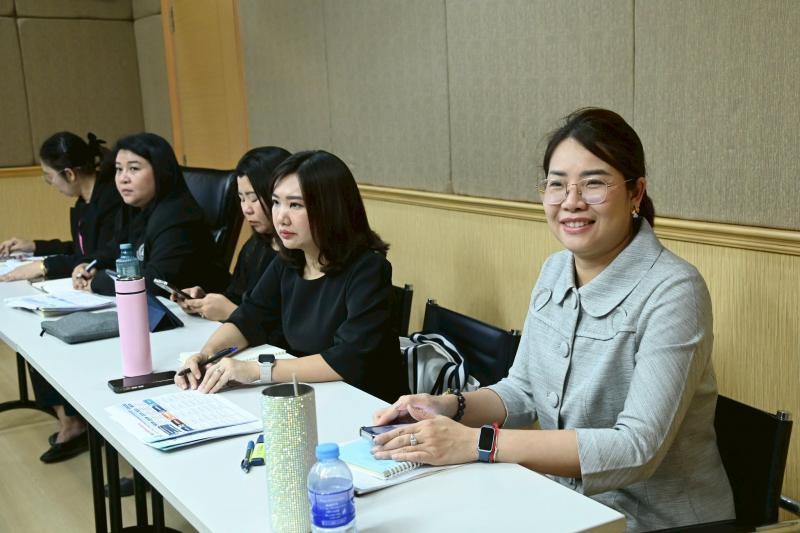 รมว.พม. เป็นประธาน�